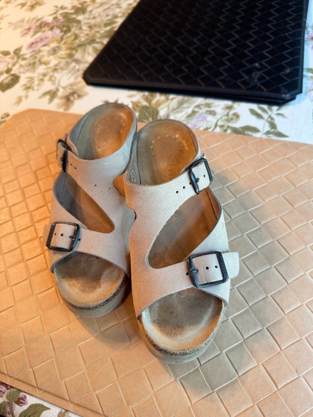 Mephisto Suede Wedge Slide Elka Sandal Beige 36